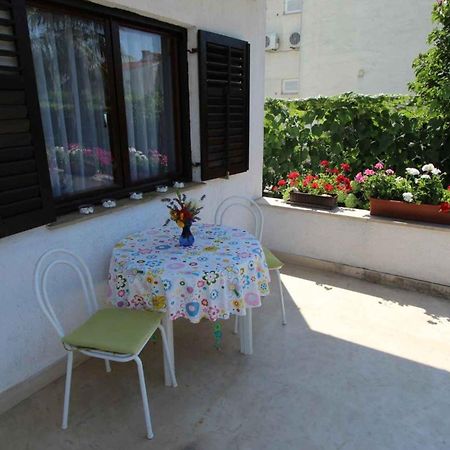 Studio In Vantacici/Insel Krk 14419 Exteriör bild