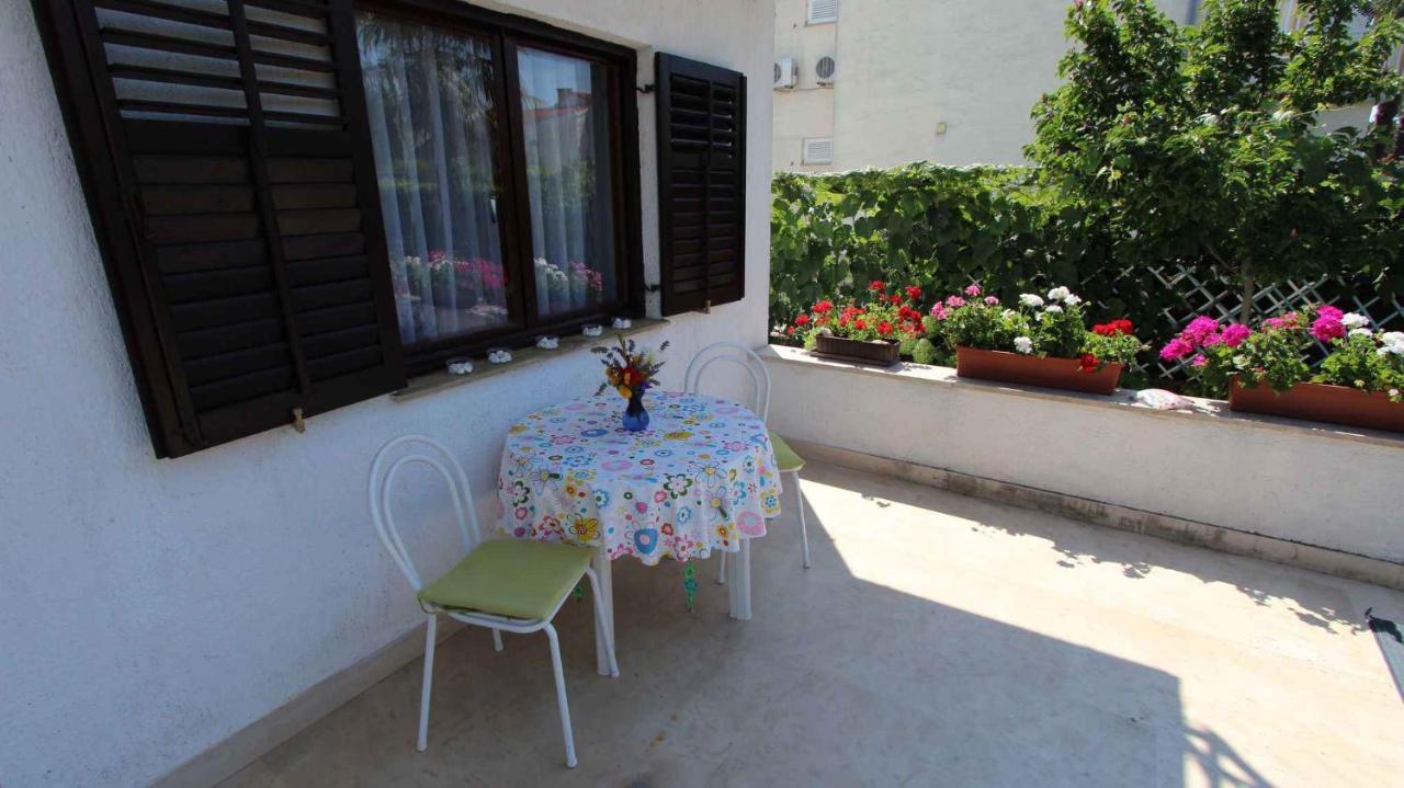 Studio In Vantacici/Insel Krk 14419 Exteriör bild
